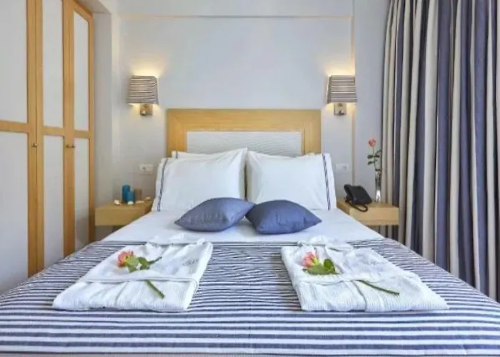 Mystery Luxury 4* Skiathos Town