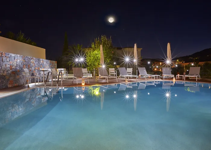 Mystery Luxury Aparthotel Skiathos Town