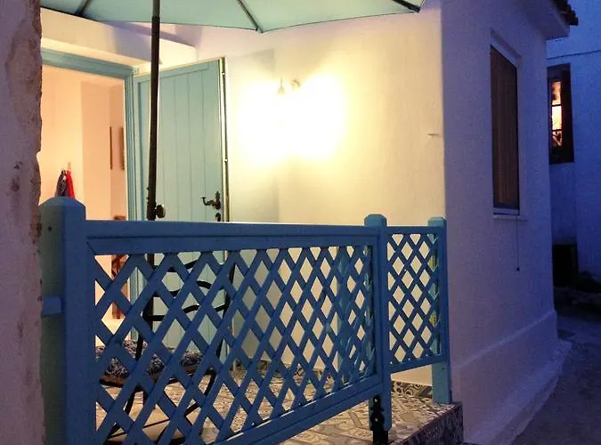 Mystery Luxury 4* Skiathos Town