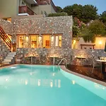 Mystery Luxury 4*