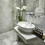 Mystery Luxury 4*