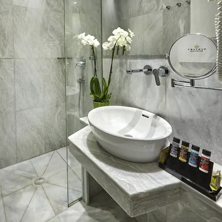 Mystery Luxury 4*