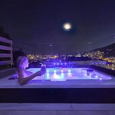 Lejlighedshotel Mystery Luxury 4*