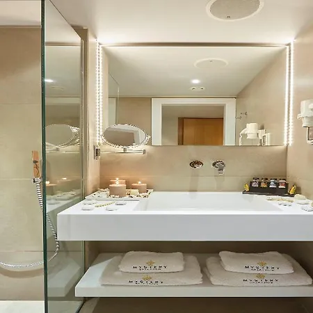 Mystery Luxury 4*
