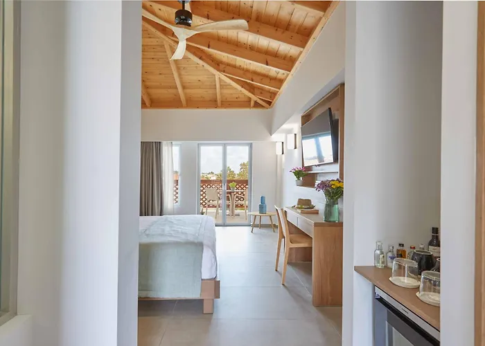 Mystery Luxury 4* Skiatos